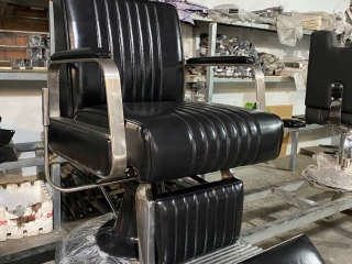 Ghế barber BA-21 cho mặt bằng gọn: đo trước khi bố trí