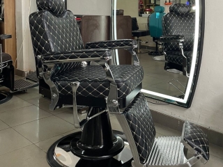Xưởng sản xuất ghế cắt tóc nam tông đen cho barbershop