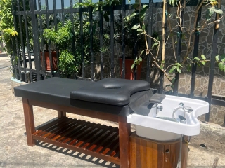 Xưởng làm giường gội chân gỗ: kiểm chậu và lớp hoàn thiện