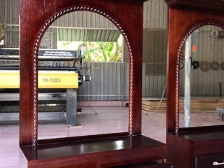 Gương barber theo yêu cầu: đo mặt bằng, chọn kệ và vị trí lắp đặt