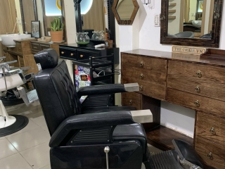 Ghế cắt tóc nữ SNB: chọn mẫu cho từng vị trí salon