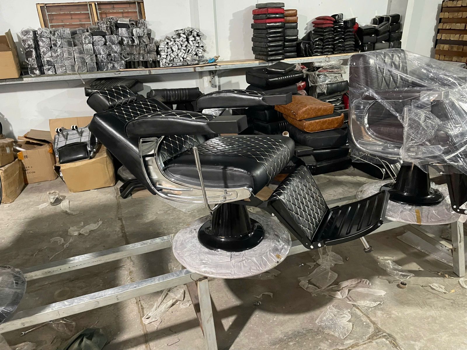 Thiết kế ghế cắt tóc nam SNB: từ khung đến đường may - hình 1