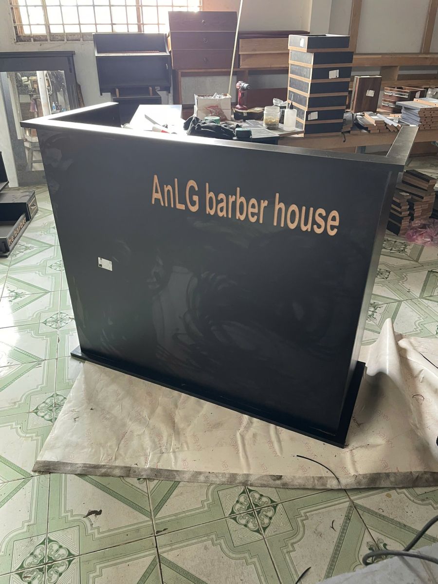 Quầy và tủ barber theo yêu cầu: phối hai khu chức năng - hình 1